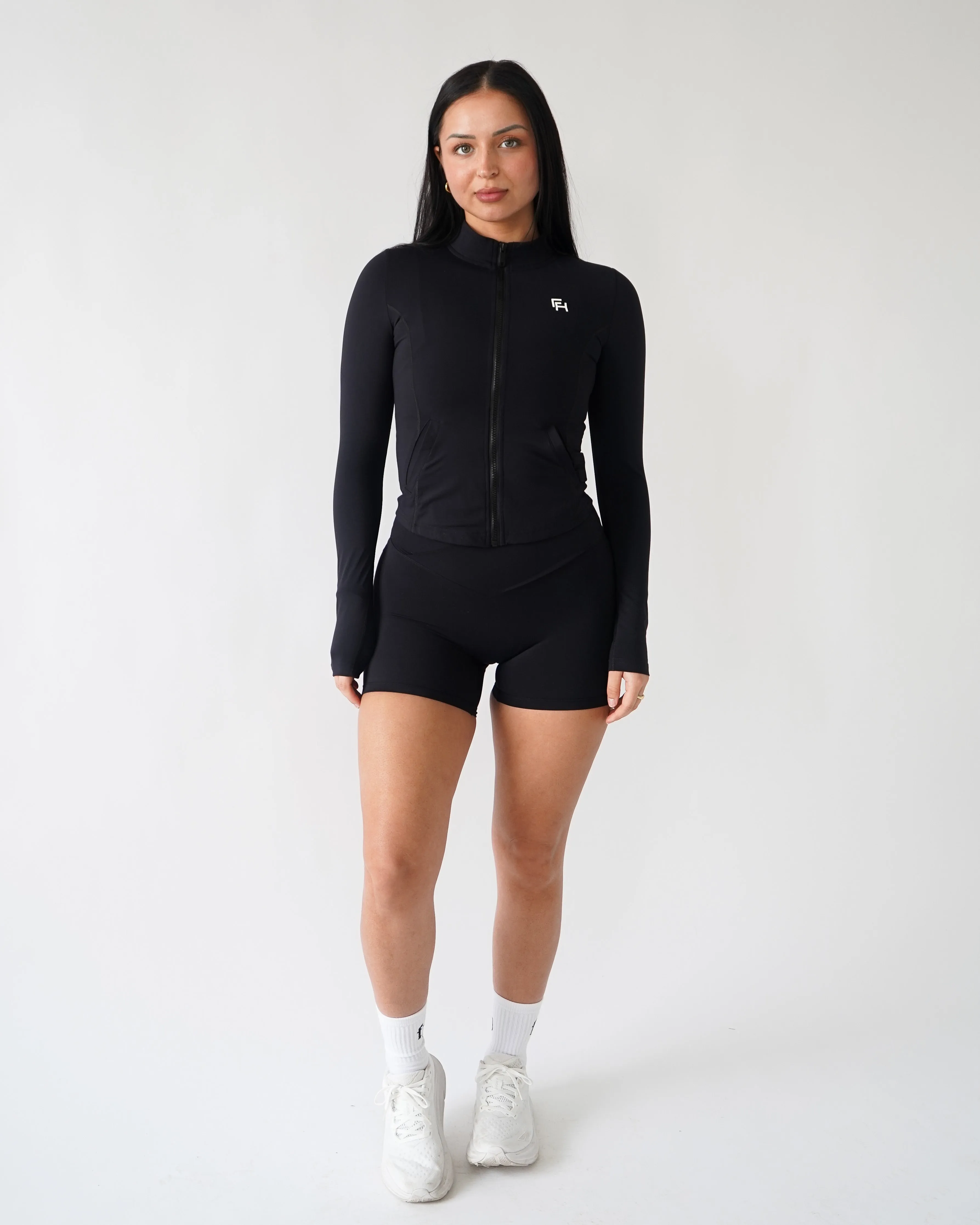 Onyx V Waist Biker Shorts 5” - Black